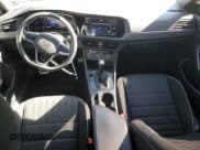 ✅ 2023 Volkswagen Jetta Sport • VIN: 3VWBM7BU4PM021962 • Лот: 90419965. Опубликован ранее на Copart с пробегом 35 672 миль. Бесплатный доступ к архиву аукционных продаж из США и подробный отчёт об истории автомобиля на DreamBid. Изображение 8.