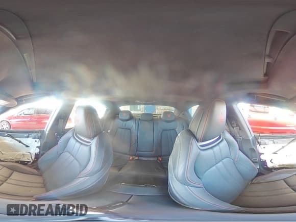 ✅ 2024 Maserati Ghibli Modena Q4 • VIN: ZAM57YTM5RX451424 • Lot: 86063065. Wystawiony na Copart z przebiegiem 8 610 mil. Bezpłatny archiwum sprzedaży aukcyjnych z USA i szczegółowy raport historii pojazdu na DreamBid. Zdjęcie 16.