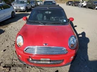 ✅ 2014 MINI Convertible • VIN: WMWZN3C5XET861142 • Лот: 75665764. Опубликован ранее на Copart с пробегом 71 208 миль. Бесплатный доступ к архиву аукционных продаж из США и подробный отчёт об истории автомобиля на DreamBid. Изображение 5.