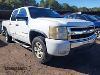 2008 Chevrolet Silverado 1500 1LT z VIN 3GCEC13J48G118065, wystawiony jako IAAI lot #43444760 z przebiegiem 301 524 mil mil oraz . Historia ofert i sprzedaży dostępna na DreamBid. Obrazek 1.