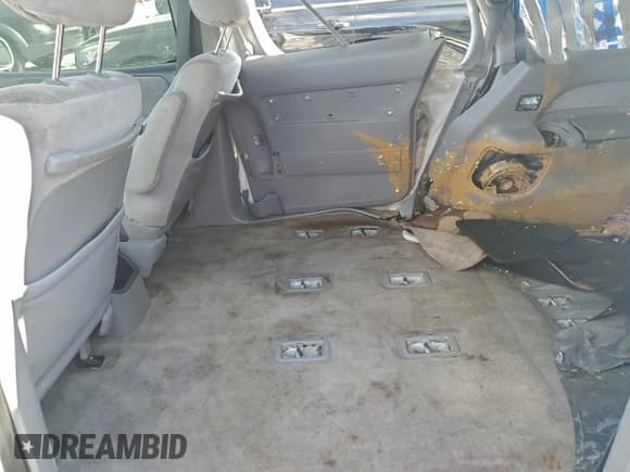 ✅ 1998 Toyota Sienna LE • VIN: 4T3ZF13CXWU066898 • Lot: 95279375. Listed on Copart with Not provided. Free auction sales archive from the USA and detailed vehicle history report at DreamBid. Image 11.