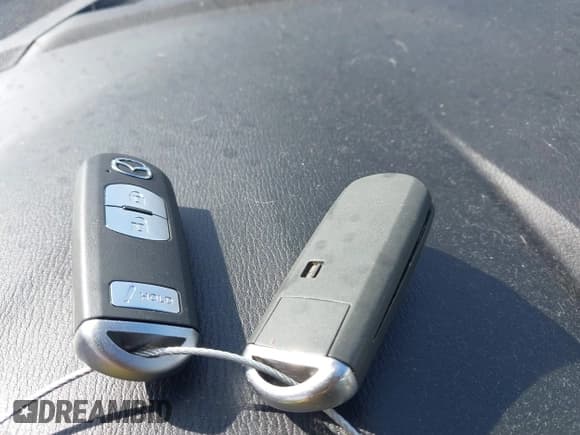 ✅ 2016 Mazda CX-5 Grand Touring • VIN: JM3KE4DY6G0742535 • Lot: 43402645. Wystawiony na IAAI z przebiegiem 130 732 mil. Bezpłatny archiwum sprzedaży aukcyjnych z USA i szczegółowy raport historii pojazdu na DreamBid. Zdjęcie 11.