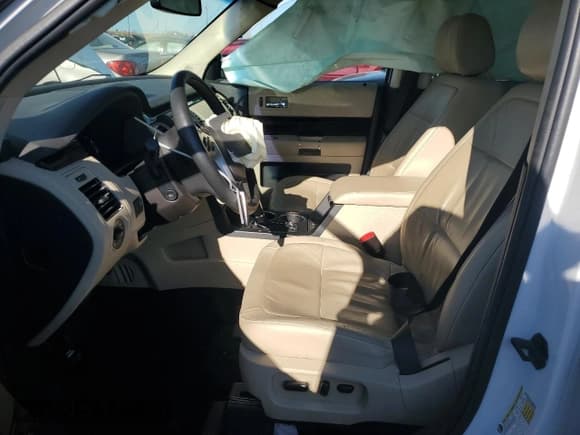 ✅ 2019 Ford Flex SEL • VIN: 2FMHK6C8XKBA07326 • Lot: 90860485. Wystawiony na Copart z przebiegiem 154 331 mil. Bezpłatny archiwum sprzedaży aukcyjnych z USA i szczegółowy raport historii pojazdu na DreamBid. Zdjęcie 7.