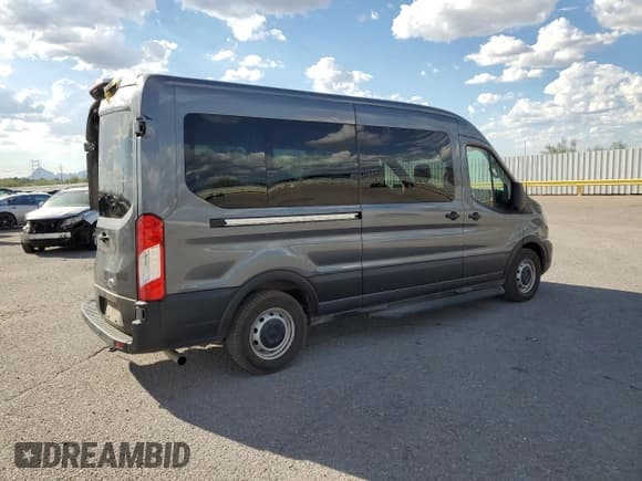✅ 2024 Ford Transit Passenger XL • VIN: 1FBAX2C84RKB38434 • Lot: 72059625. Listed on Copart with 11,115 mi. Free auction sales archive from the USA and detailed vehicle history report at DreamBid. Image 3.
