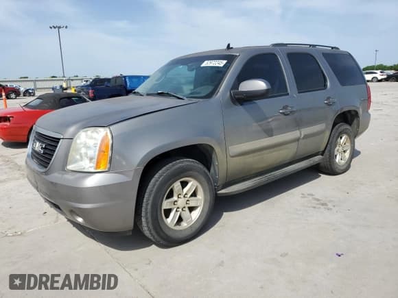 ✅ 2007 GMC Yukon SLE • VIN: 1GKFC13C77R379330 • Lot: 52972245. Listed on Copart with 209,030 mi. Free auction sales archive from the USA and detailed vehicle history report at DreamBid. Image 1.