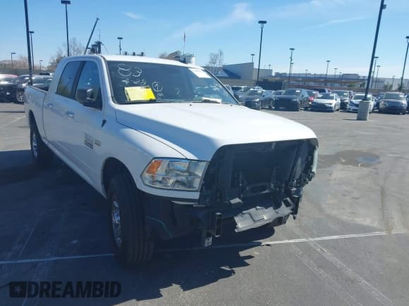 ✅ 2018 Ram 2500 Big Horn • VIN: 3C6TR4MT1JG213218 • Lot: 41487023. Wystawiony na IAAI z przebiegiem 141 367 mil. Bezpłatny archiwum sprzedaży aukcyjnych z USA i szczegółowy raport historii pojazdu na DreamBid. Zdjęcie 1.