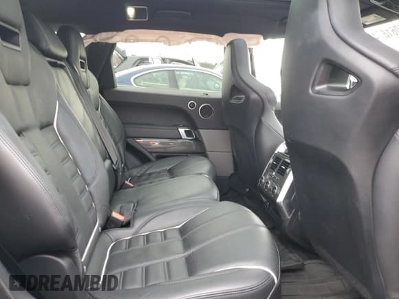 ✅ 2016 Land Rover Range Rover Sport SVR • VIN: SALWZ2EF4GA558049 • Lot: 40618744. Wystawiony na Copart z przebiegiem 52 495 mil. Bezpłatny archiwum sprzedaży aukcyjnych z USA i szczegółowy raport historii pojazdu na DreamBid. Zdjęcie 11.