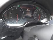 ✅ 2015 Audi A8 4.0T • VIN: WAU32AFD9FN009649 • Lot: 42367874. Wystawiony na IAAI z przebiegiem 138 462 mil. Bezpłatny archiwum sprzedaży aukcyjnych z USA i szczegółowy raport historii pojazdu na DreamBid. Zdjęcie 7.