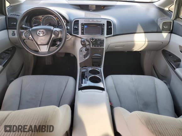 ✅ 2013 Toyota Venza LE • VIN: 4T3BA3BB2DU034402 • Lot: 84813265. Wystawiony na Copart z przebiegiem 127 618 mil. Bezpłatny archiwum sprzedaży aukcyjnych z USA i szczegółowy raport historii pojazdu na DreamBid. Zdjęcie 8.