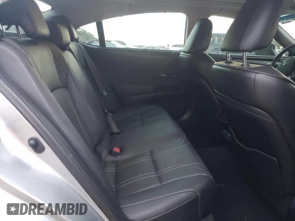 ✅ 2024 Lexus ES 350 Ultra Luxury • VIN: 58AFZ1B16RU161054 • Lot: 92041095. Wystawiony na Copart z przebiegiem 45 775 mil. Bezpłatny archiwum sprzedaży aukcyjnych z USA i szczegółowy raport historii pojazdu na DreamBid. Zdjęcie 10.