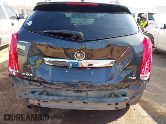 ✅ 2016 Cadillac SRX Luxury Collection • VIN: 3GYFNBE36GS540802 • Лот: 43704254. Опубликован ранее на IAAI с пробегом 83 710 миль. Бесплатный доступ к архиву аукционных продаж из США и подробный отчёт об истории автомобиля на DreamBid. Изображение 6.