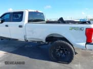 ✅ 2018 Ford F-250 XL • VIN: 1FT7W2B64JEB26408 • Lot: 42984832. Listed on IAAI with 238,266 mi. Free auction sales archive from the USA and detailed vehicle history report at DreamBid. Image 6.