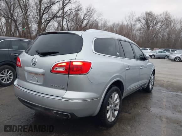 ✅ 2015 Buick Enclave Premium • VIN: 5GAKVCKD9FJ339596 • Лот: 41166503. Опубликован ранее на IAAI с пробегом 128 318 миль. Бесплатный доступ к архиву аукционных продаж из США и подробный отчёт об истории автомобиля на DreamBid. Изображение 4.