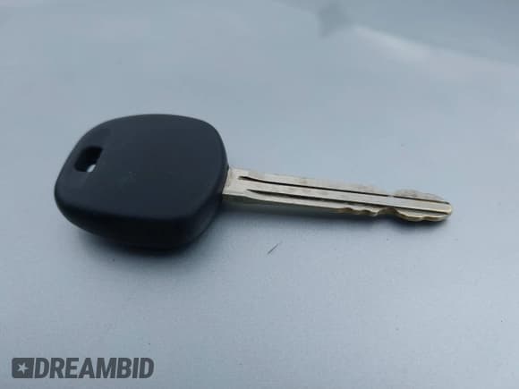 ✅ 2010 Toyota Matrix S • VIN: 2T1KE4EE1AC040097 • Lot: 42165688. Wystawiony na IAAI z przebiegiem 171 310 mil. Bezpłatny archiwum sprzedaży aukcyjnych z USA i szczegółowy raport historii pojazdu na DreamBid. Zdjęcie 11.