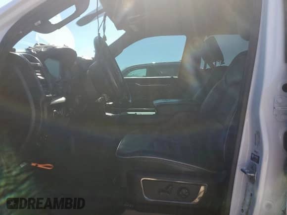 2022 Ram 1500 Limited z VIN 1C6SRFHT4NN375309, wystawiony jako Copart lot #85382785 z przebiegiem 11 873 mil mil oraz Szkoda całkowita • Salvage title. Historia ofert i sprzedaży dostępna na DreamBid. Obrazek 7.