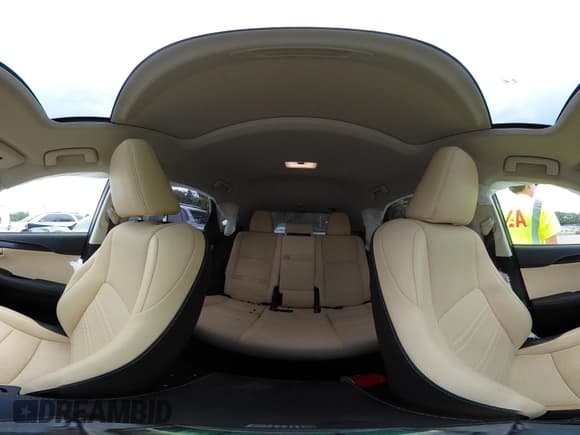 ✅ 2018 Lexus NX 300h • VIN: JTJBJRBZ9J2080469 • Lot: 42389346. Wystawiony na IAAI z przebiegiem 63 029 mil. Bezpłatny archiwum sprzedaży aukcyjnych z USA i szczegółowy raport historii pojazdu na DreamBid. Zdjęcie 18.