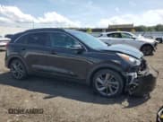 ✅ 2017 Kia Niro Touring Launch Edition • VIN: KNDCC3LC2H5053681 • Лот: 61797335. Опубликован ранее на Copart с пробегом 90 745 миль. Бесплатный доступ к архиву аукционных продаж из США и подробный отчёт об истории автомобиля на DreamBid. Изображение 4.