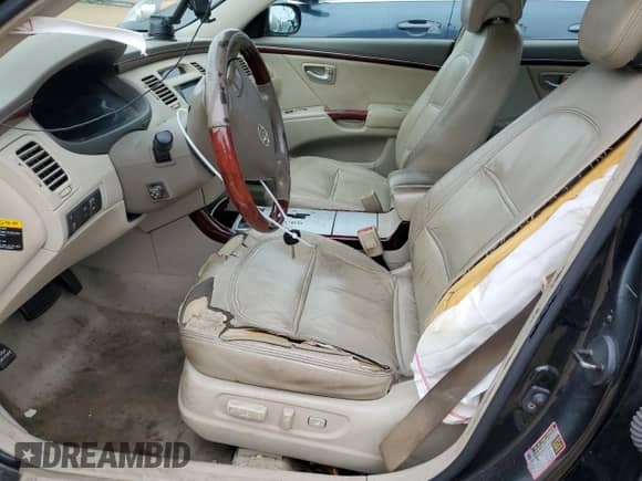 2006 Hyundai Azera SE z VIN KMHFC46F76A061090, wystawiony jako Copart lot #50104405 z przebiegiem Nie podano mil oraz Czysty tytuł • Clean title. Historia ofert i sprzedaży dostępna na DreamBid. Obrazek 7.