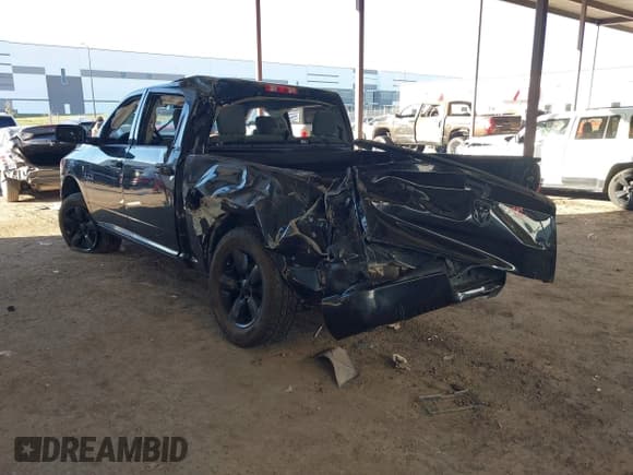 ✅ 2018 Ram 1500 Express • VIN: 3C6RR7KG7JG203388 • Lot: 43569639. Wystawiony na IAAI z przebiegiem 126 537 mil. Bezpłatny archiwum sprzedaży aukcyjnych z USA i szczegółowy raport historii pojazdu na DreamBid. Zdjęcie 3.