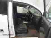 2020 Chevrolet Colorado 4WD LT z VIN 1GCHTCEA3L1160482, wystawiony jako IAAI lot #41720575 z przebiegiem 96 062 mil mil oraz . Historia ofert i sprzedaży dostępna na DreamBid. Obrazek 5.