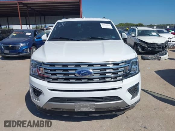✅ 2020 Ford Expedition Max Limited • VIN: 1FMJK1KT7LEA21717 • Lot: 43366816. Wystawiony na IAAI z przebiegiem 125 086 mil. Bezpłatny archiwum sprzedaży aukcyjnych z USA i szczegółowy raport historii pojazdu na DreamBid. Zdjęcie 12.