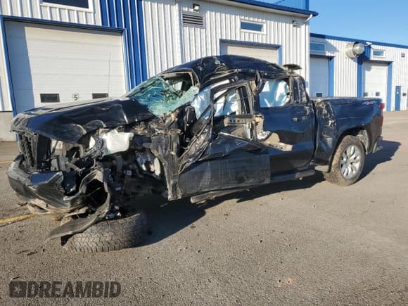 ✅ 2019 Chevrolet Silverado 1500 Custom • VIN: 1GCUYBEF9KZ304073 • Лот: 93163045. Опубликован ранее на Copart с пробегом Не указан. Бесплатный доступ к архиву аукционных продаж из США и подробный отчёт об истории автомобиля на DreamBid. Изображение 1.