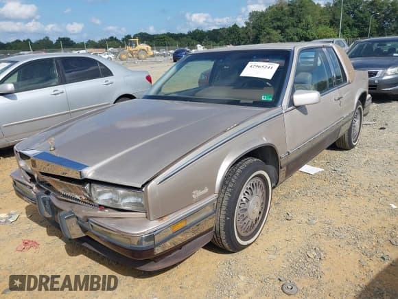 ✅ 1990 Cadillac Eldorado • VIN: 1G6EL1339LU607555 • Лот: 42965241. Опубликован ранее на IAAI с пробегом 61 211 миль. Бесплатный доступ к архиву аукционных продаж из США и подробный отчёт об истории автомобиля на DreamBid. Изображение 2.