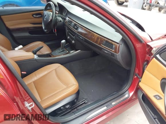 ✅ 2011 BMW 3 Series 328i • VIN: WBAPH7C50BE680492 • Lot: 43469370. Listed on IAAI with 161,580 mi. Free auction sales archive from the USA and detailed vehicle history report at DreamBid. Image 5.