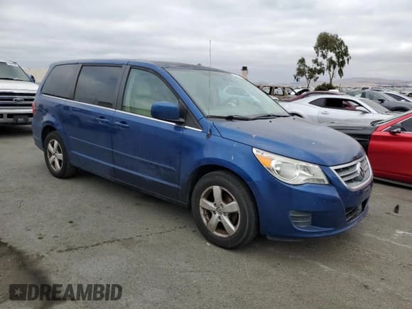 ✅ 2010 Volkswagen Routan SE • VIN: 2V4RW3D13AR407205 • Лот: 71966474. Опубликован ранее на Copart с пробегом 93 927 миль. Бесплатный доступ к архиву аукционных продаж из США и подробный отчёт об истории автомобиля на DreamBid. Изображение 4.