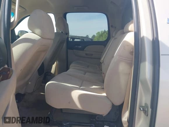 ✅ 2008 Chevrolet Avalanche LTZ • VIN: 3GNEC12038G170903 • Lot: 41865554. Listed on IAAI with 236,577 mi. Free auction sales archive from the USA and detailed vehicle history report at DreamBid. Image 8.