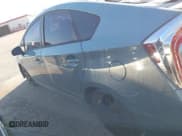 ✅ 2014 Toyota Prius Two • VIN: JTDKN3DU5E1827163 • Lot: 43897361. Wystawiony na IAAI z przebiegiem 124 190 mil. Bezpłatny archiwum sprzedaży aukcyjnych z USA i szczegółowy raport historii pojazdu na DreamBid. Zdjęcie 14.