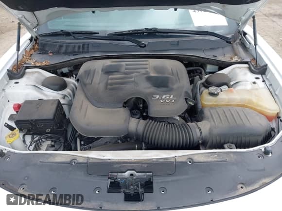 ✅ 2019 Dodge Charger SXT • VIN: 2C3CDXJG5KH706860 • Lot: 43427646. Wystawiony na IAAI z przebiegiem 46 133 mil. Bezpłatny archiwum sprzedaży aukcyjnych z USA i szczegółowy raport historii pojazdu na DreamBid. Zdjęcie 10.