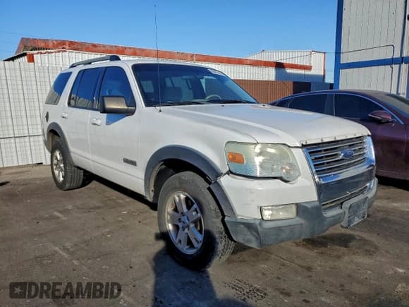 ✅ 2007 Ford Explorer XLT • VIN: 1FMEU73E97UB03992 • Lot: 95802465. Listed on Copart with 137,194 mi. Free auction sales archive from the USA and detailed vehicle history report at DreamBid. Image 4.