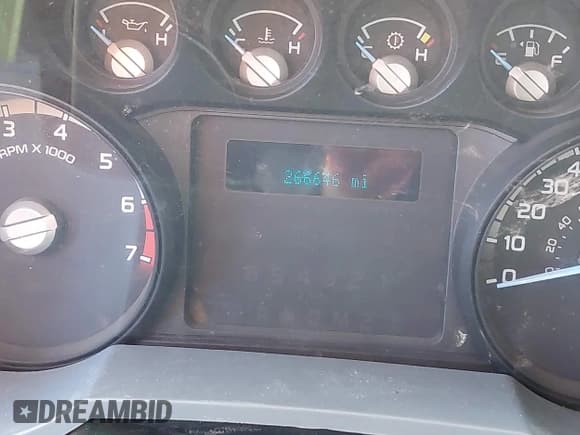 ✅ 2014 Ford F-250 XL • VIN: 1FT7W2B69EEA80001 • Лот: 43636517. Опубликован ранее на IAAI с пробегом 266 646 миль. Бесплатный доступ к архиву аукционных продаж из США и подробный отчёт об истории автомобиля на DreamBid. Изображение 15.