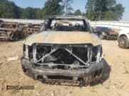 ✅ 2019 GMC Sierra 1500 • VIN: 1GD31TCG3KF107432 • Lot: 74061404. Wystawiony na Copart z przebiegiem Nie podano. Bezpłatny archiwum sprzedaży aukcyjnych z USA i szczegółowy raport historii pojazdu na DreamBid. Zdjęcie 5.