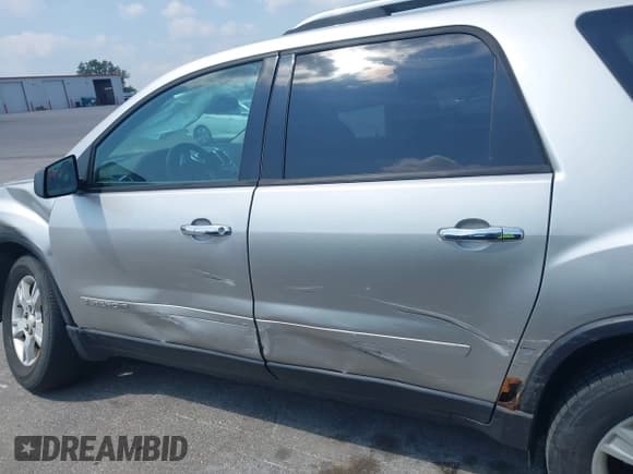✅ 2008 GMC Acadia SLE1 • VIN: 1GKER13798J131660 • Lot: 42893859. Listed on IAAI with 230,342 mi. Free auction sales archive from the USA and detailed vehicle history report at DreamBid. Image 14.