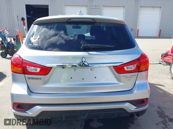 2018 Mitsubishi Outlander SE с VIN JA4AR3AW1JU005095, выставлен на аукционе IAAI как лот 41834921 с пробегом 127 137 миль миль и . История ставок и продаж доступна на DreamBid. Изображение 16.