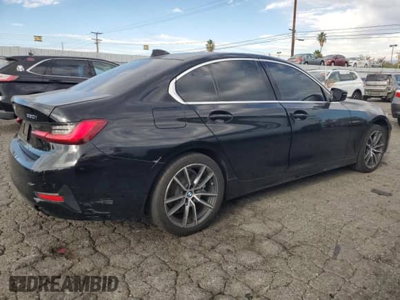 2020 BMW 3 Series 330i с VIN 3MW5R1J00L8B06066, выставлен на аукционе Copart как лот 86655695 с пробегом 153 447 миль миль и Чистый • Clean title. История ставок и продаж доступна на DreamBid. Изображение 3.