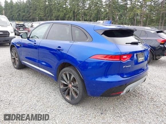 ✅ 2017 Jaguar F-Pace • VIN: SADCP2BV9HA056400 • Лот: 42425642. Опубликован ранее на IAAI с пробегом 76 158 миль. Бесплатный доступ к архиву аукционных продаж из США и подробный отчёт об истории автомобиля на DreamBid. Изображение 3.