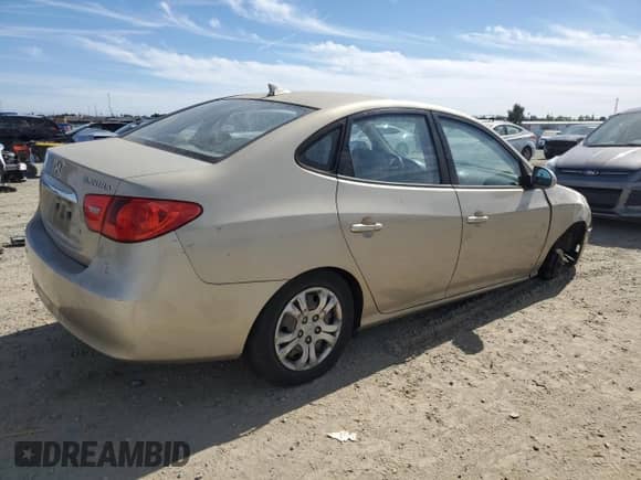 2010 Hyundai Elantra GLS z VIN KMHDU4AD3AU909760, wystawiony jako Copart lot #75311324 z przebiegiem 195 877 mil mil oraz Szkoda całkowita • Salvage title. Historia ofert i sprzedaży dostępna na DreamBid. Obrazek 3.