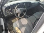 ✅ 2006 Chevrolet Silverado 1500 Work Truck • VIN: 3GCEC14XX6G209485 • Лот: 60070884. Опубликован ранее на Copart с пробегом Не указан. Бесплатный доступ к архиву аукционных продаж из США и подробный отчёт об истории автомобиля на DreamBid. Изображение 8.