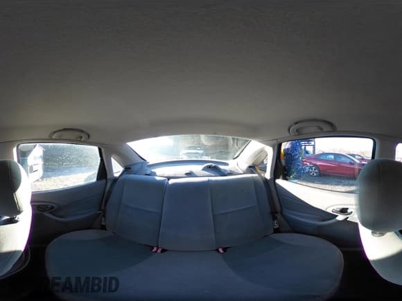 ✅ 2002 Ford Focus SE • VIN: 1FAFP34PX2W354984 • Lot: 43743564. Listed on IAAI with 155,683 mi. Free auction sales archive from the USA and detailed vehicle history report at DreamBid. Image 19.