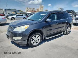✅ 2012 Chevrolet Traverse 2LT • VIN: 1GNKRJED3CJ350020 • Lot: 70508785. Wystawiony na Copart z przebiegiem Nie podano. Bezpłatny archiwum sprzedaży aukcyjnych z USA i szczegółowy raport historii pojazdu na DreamBid. Zdjęcie 1.
