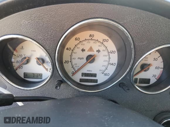 ✅ 2001 Mercedes-Benz SLK 230 Kompressor • VIN: WDBKK49F31F188527 • Lot: 84489514. Listed on Copart with 182,831 mi. Free auction sales archive from the USA and detailed vehicle history report at DreamBid. Image 9.