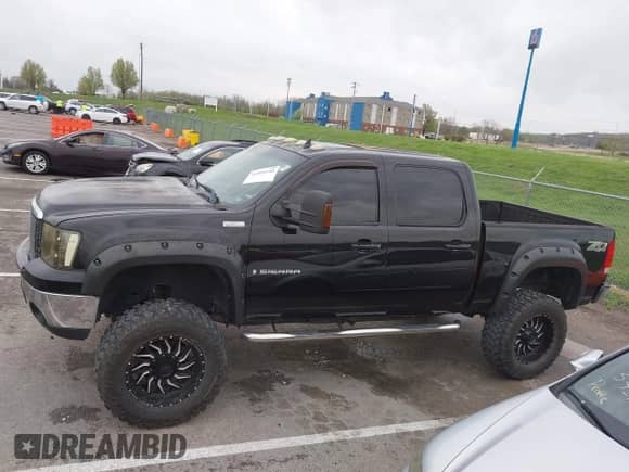 ✅ 2008 GMC Sierra 1500 SLT • VIN: 2GTEK13M981177893 • Lot: 41959146. Listed on IAAI with 228,388 mi. Free auction sales archive from the USA and detailed vehicle history report at DreamBid. Image 14.
