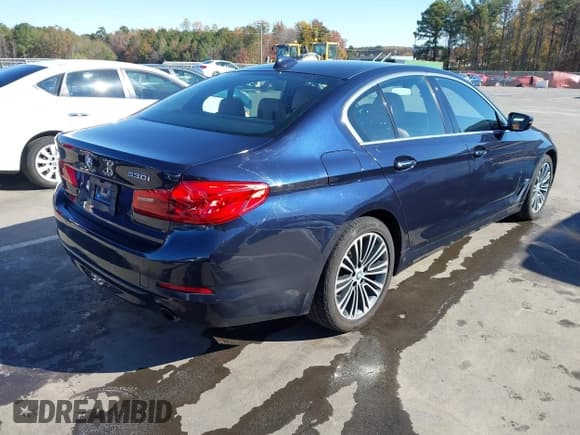 ✅ 2018 BMW 5 Series 530i xDrive • VIN: WBAJA7C56JWC76974 • Lot: 43649989. Listed on IAAI with 113,725 mi. Free auction sales archive from the USA and detailed vehicle history report at DreamBid. Image 4.
