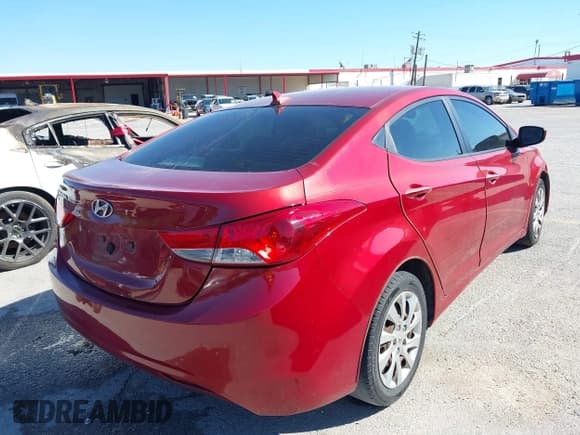 ✅ 2012 Hyundai Elantra GLS • VIN: KMHDH4AE3CU252278 • Лот: 43597351. Опубликован ранее на IAAI с пробегом 219 158 миль. Бесплатный доступ к архиву аукционных продаж из США и подробный отчёт об истории автомобиля на DreamBid. Изображение 4.