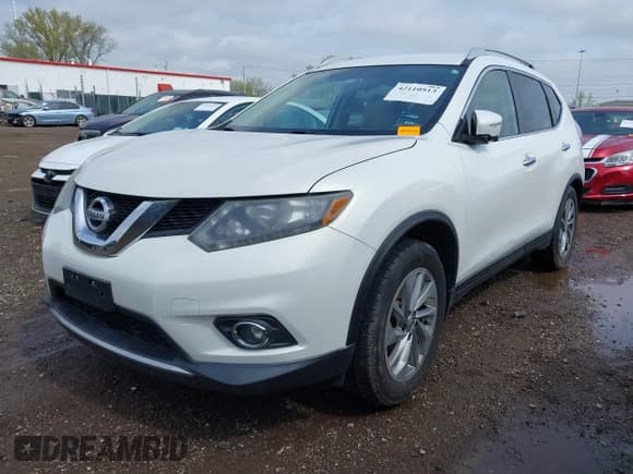 ✅ 2014 Nissan Rogue SV • VIN: 5N1AT2MT4EC801270 • Lot: 42110513. Listed on IAAI with 148,470 mi. Free auction sales archive from the USA and detailed vehicle history report at DreamBid. Image 17.