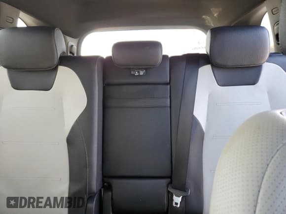 ✅ 2022 Mercedes-Benz GLB 250 • VIN: W1N4M4GB4NW208514 • Lot: 91800725. Listed on Copart with 72,101 mi. Free auction sales archive from the USA and detailed vehicle history report at DreamBid. Image 10.