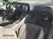 ✅ 2019 Dodge Challenger R/T Scat Pack • VIN: 2C3CDZFJ9KH531643 • Lot: 80597213. Wystawiony na Copart z przebiegiem 52 204 mil. Bezpłatny archiwum sprzedaży aukcyjnych z USA i szczegółowy raport historii pojazdu na DreamBid. Zdjęcie 8.